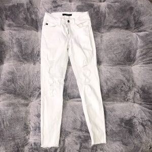 White Kancan jeans.